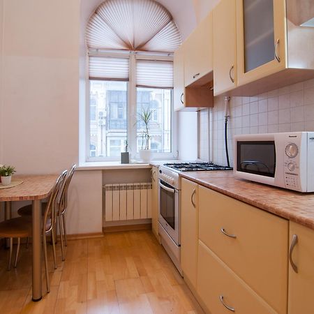 Home-Hotel Apartments-Mykhailivska Kyiv Exterior photo