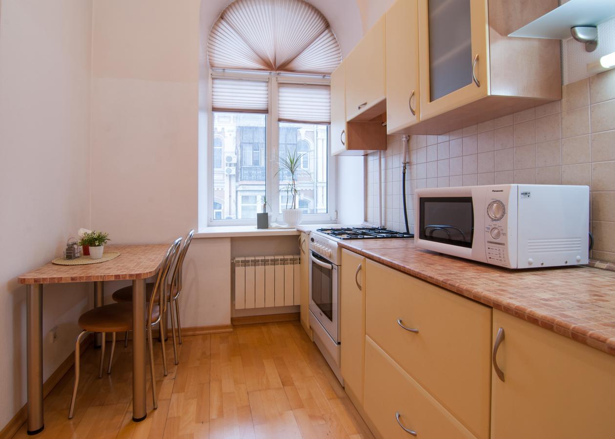 Home-Hotel Apartments-Mykhailivska Kyiv Exterior photo